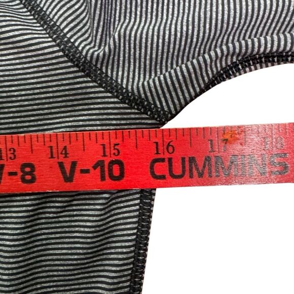 Lululemon Kriss Cross 1/2 Zip Pullover Tonka Stripe Black Women’s Size 4 - Picture 8 of 10
